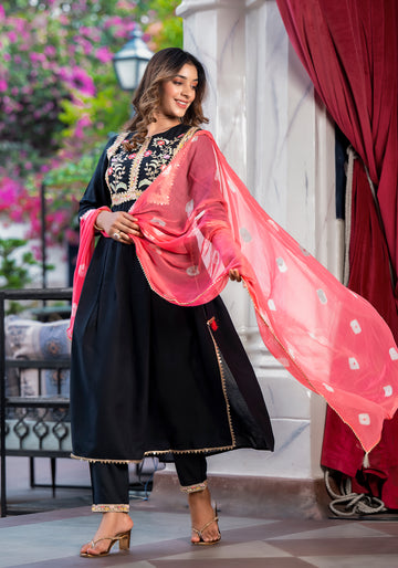 Ibony Black Embroidered Kurta Palazzo Dupatta Set